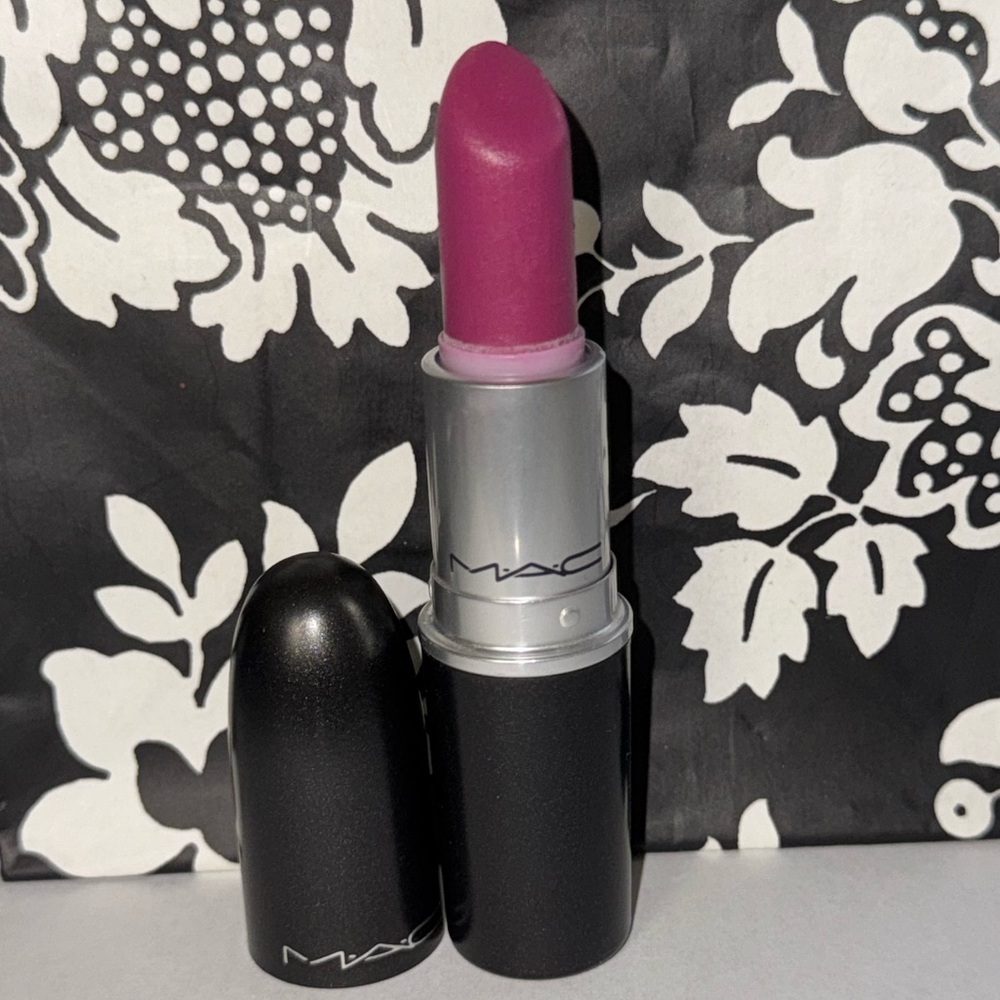 MAC DISH IT UP LIPSTICK